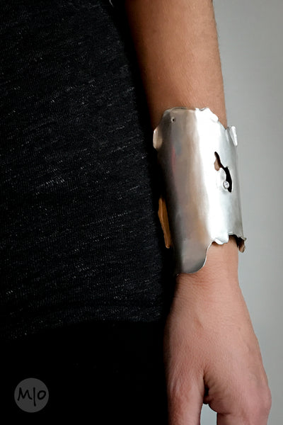 Version of Nature, Cuff